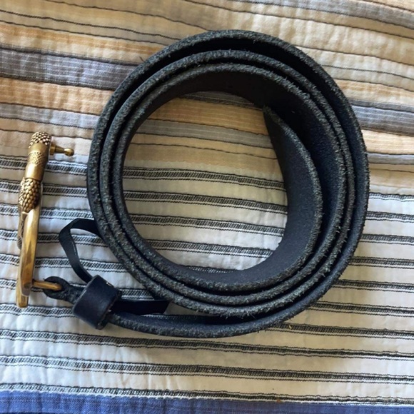 Brand new Gucci belt comes with dust bag & box - Picture 2 of 4